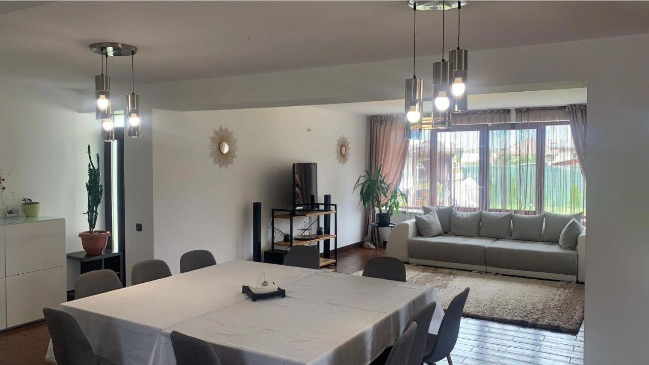 Vila Mik Guesthouse Săcele Eksteriør billede