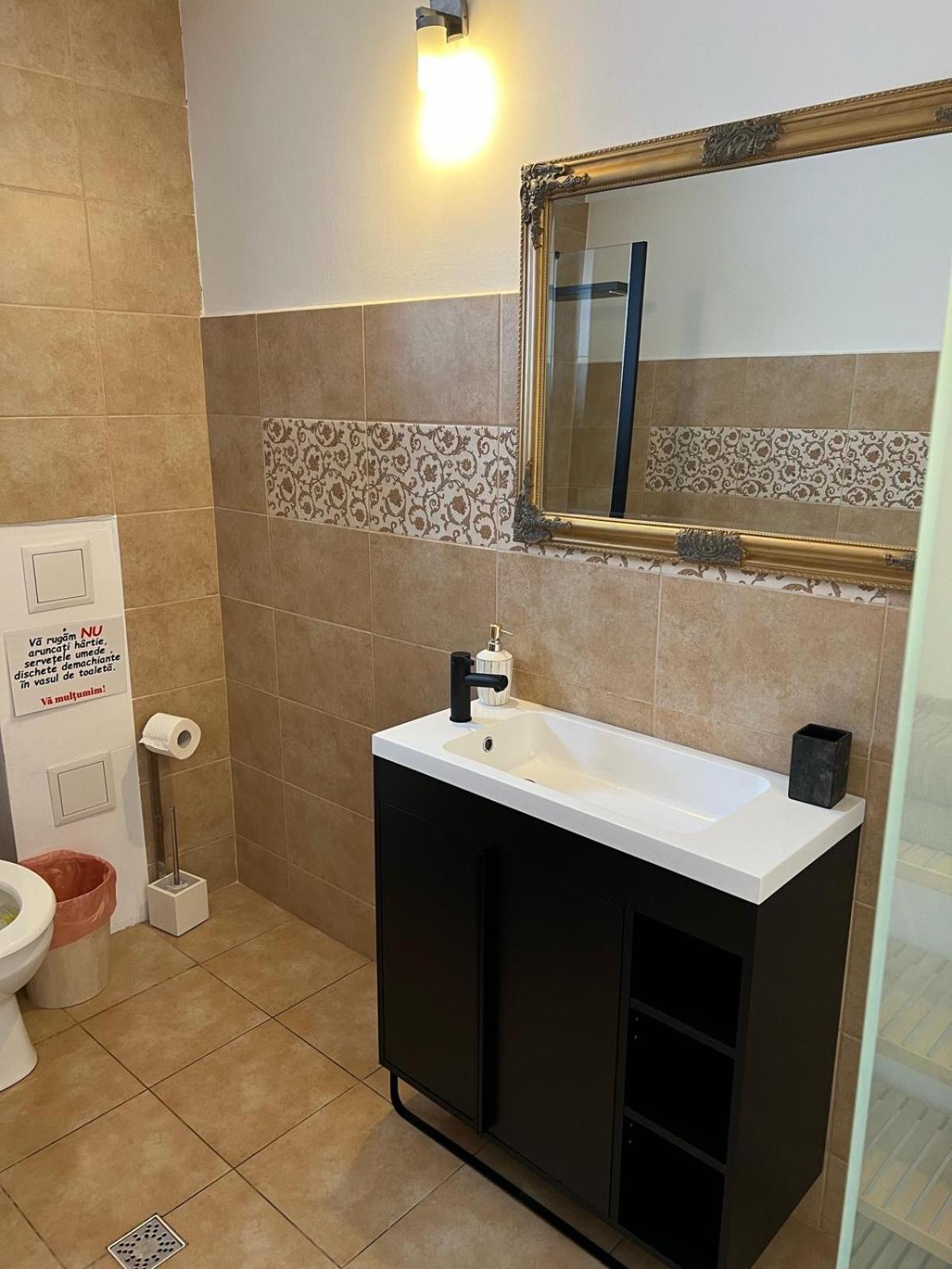 Vila Mik Guesthouse Săcele Eksteriør billede